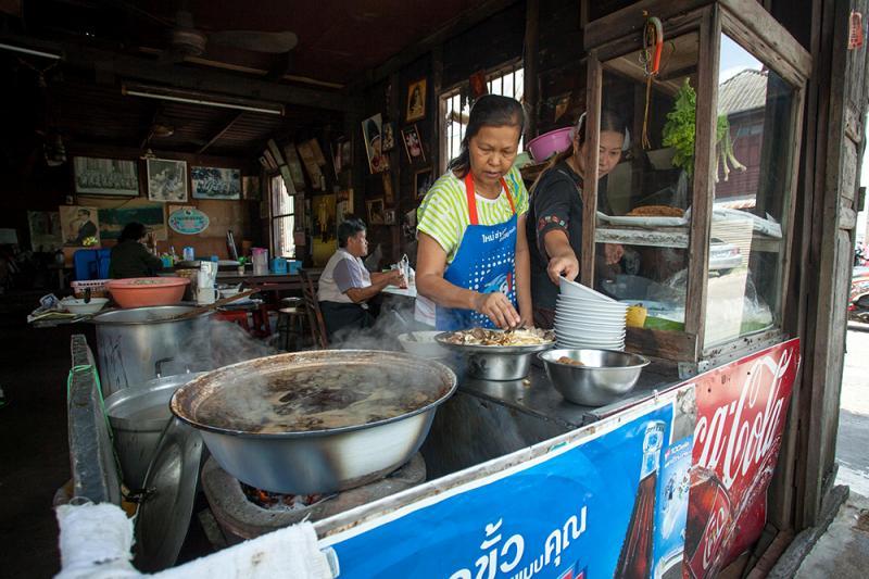 ของกินริมทาง